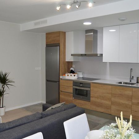 Apartamenticos Plaza Del Pilar I Saragozza Esterno foto
