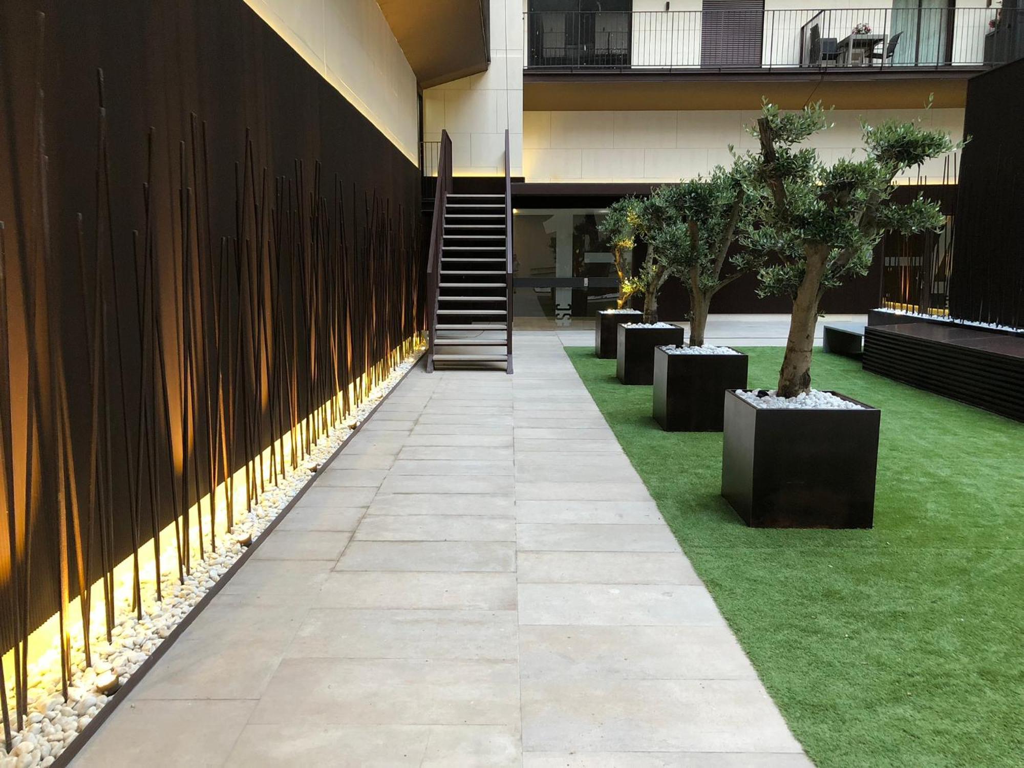 Apartamenticos Plaza Del Pilar I Saragozza Esterno foto